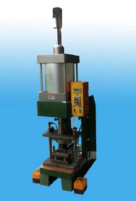 氣壓機(jī)、壓力機(jī)、單柱氣壓機(jī)、四柱氣壓機(jī)、雙柱氣壓機(jī)